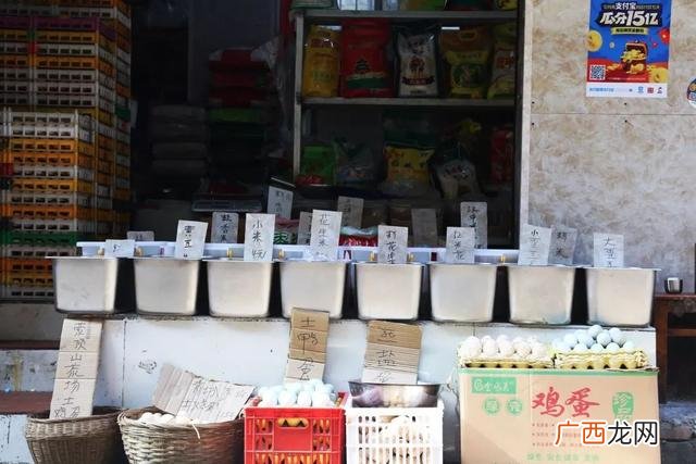 成都酒瓶批发市场有吗,成都小零食批发市场在哪里有