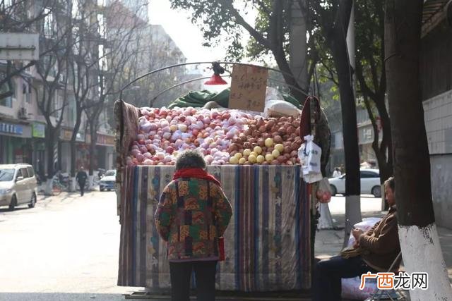 成都酒瓶批发市场有吗,成都小零食批发市场在哪里有