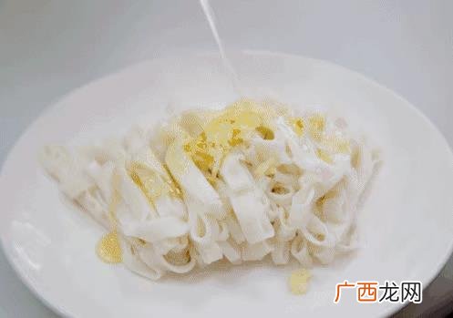 广东河粉的制作配方,汤河粉图片