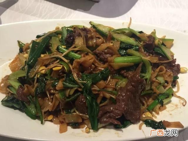 广东河粉的制作配方,汤河粉图片
