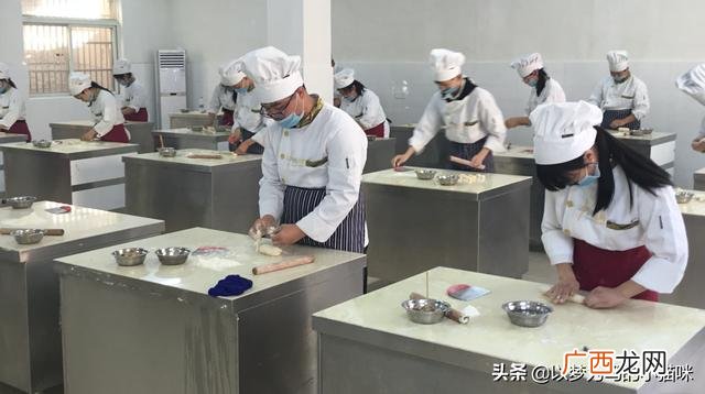 适合无学历女性的职业 四十岁的女人适合学点什么
