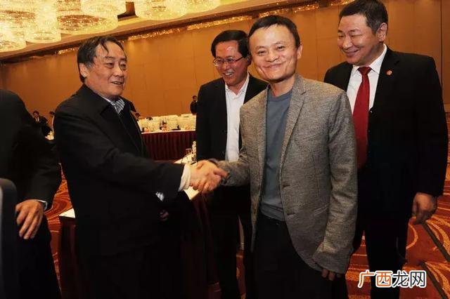 马云的创业故事简短 姓哈哈企业的创业故事