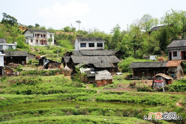 18种最赚钱的地摊生意 工厂做什么生意好