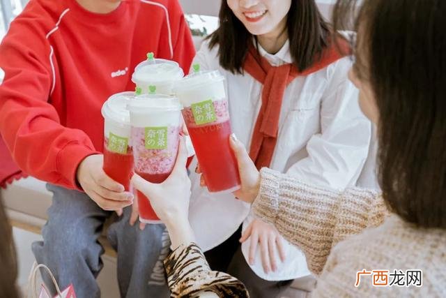 奈雪的茶创始人跟她老公,奈雪的茶 创业