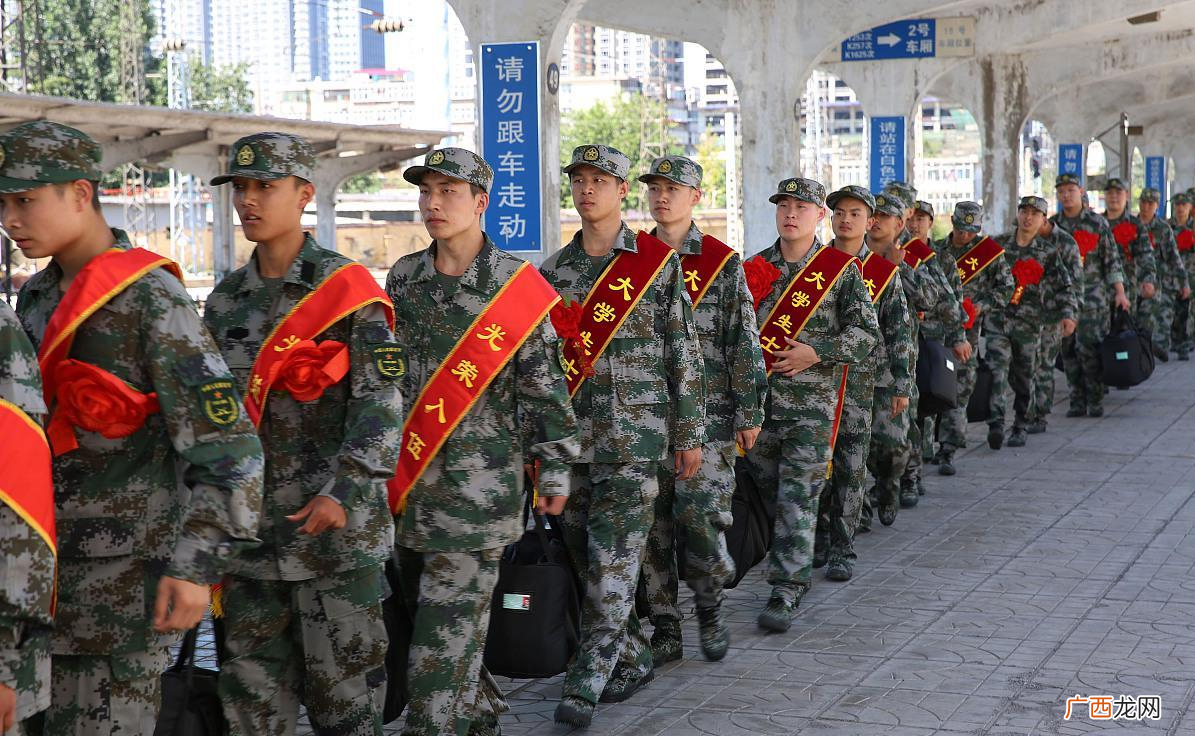 现在当兵考上军校的人多吗？ 当兵考军校难吗