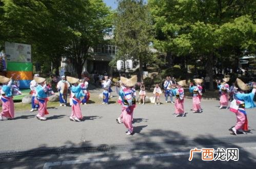 女装大佬是什么意思什么梗？高质量的男扮女装称之为“女装大佬”