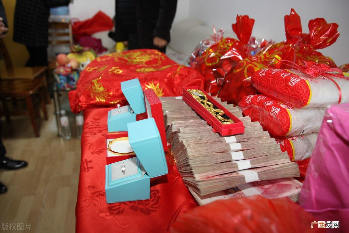 女方结婚彩礼钱,父母的处理方式 女方收下彩礼要怎么回礼