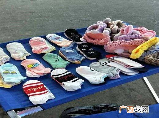 2020十大热词，摆摊事业兴起，正道的光在抖音上火爆一时
