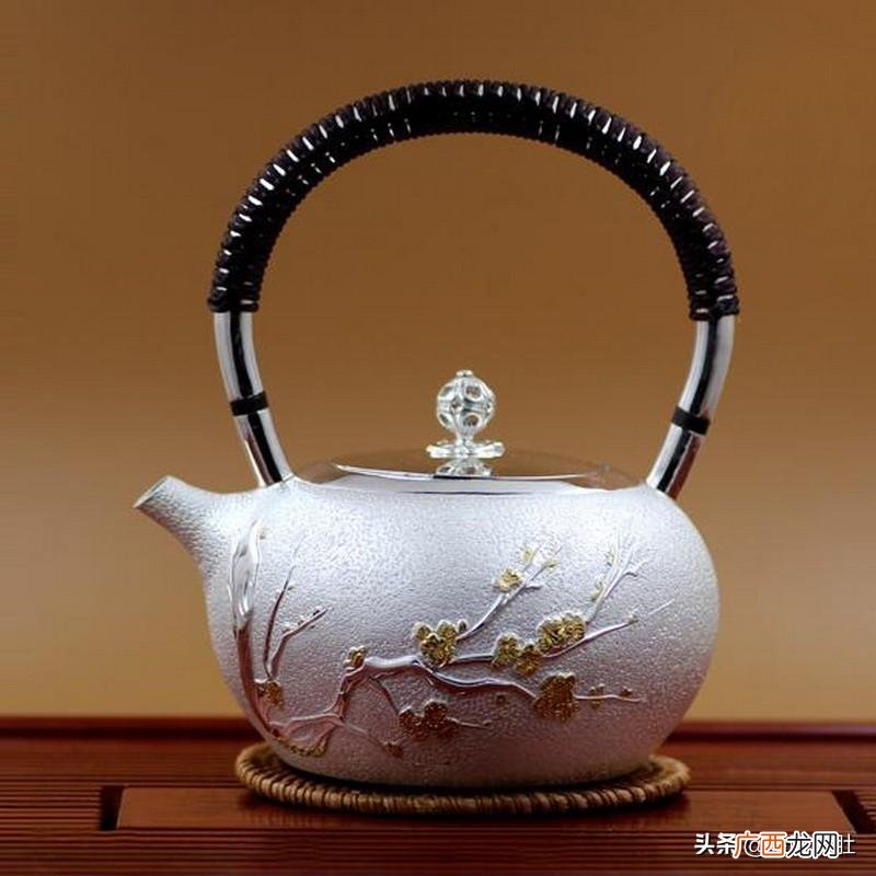 用银铜铁壶煮水对人的身体有哪些好处 用铜壶烧水好吗