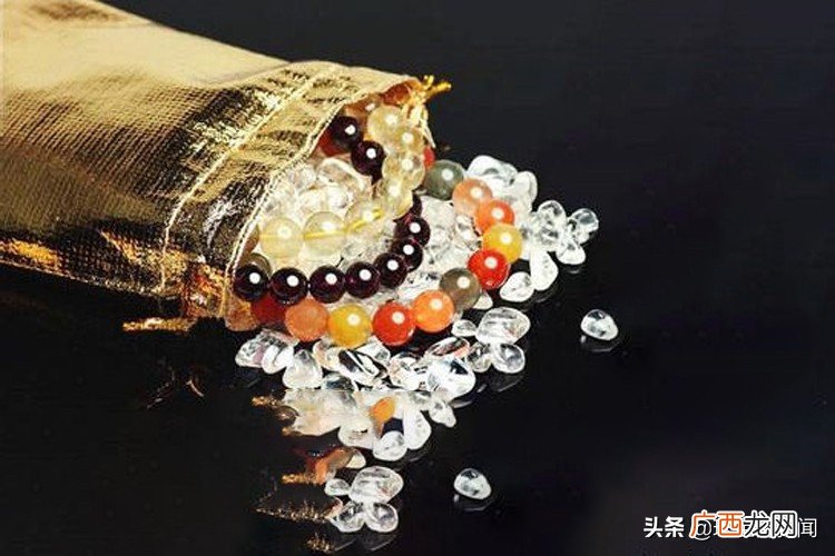 你需要知道的六种珠宝消磁方法 水晶消磁需要多久时间