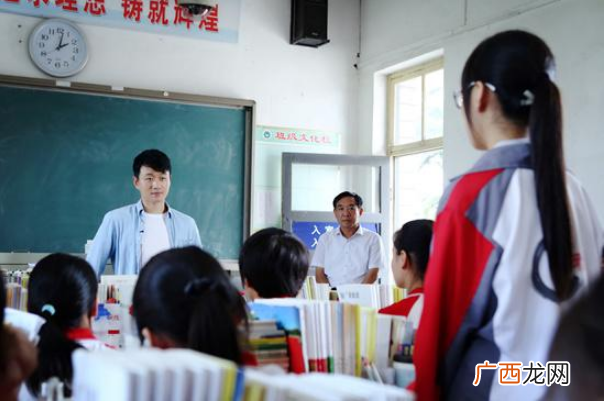 高中生沉迷手机叛逆怎么解决 高二孩子玩手机上瘾对策