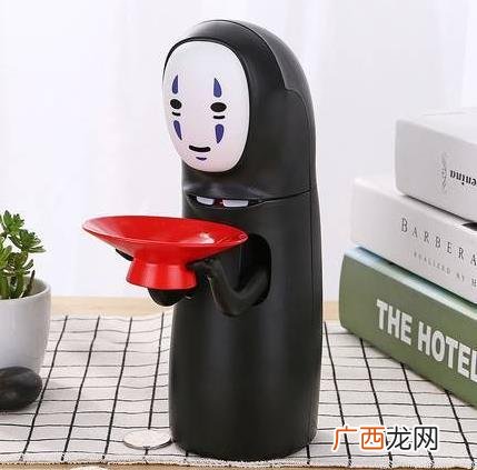 抖音社会人是什么梗？如何假装一个抖音社会人？小猪佩奇为什么会火