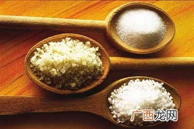 一年不吃味精和鸡精会怎么样,长期炒菜只放油和盐。不吃味精和酱油会怎么样？