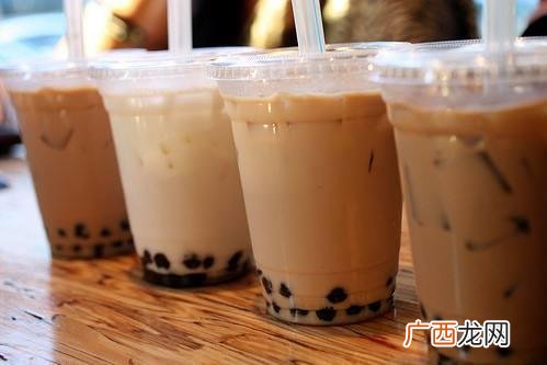奶茶肚是什么意思?奶茶肚是什么梗?奶茶喝多了会长奶茶肚吗