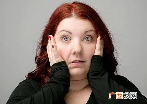 大饼脸是什么意思?一个人脸大的原因 大饼脸的瘦脸方法