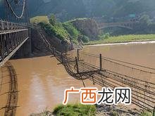 久居樊笼里复得返自然的意思,一个人出去旅游到底有多孤独？