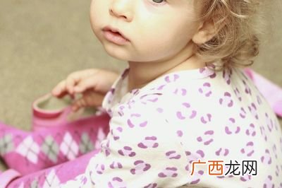 宇泽名字的含义是什么,带三点水旁寓意好的字？