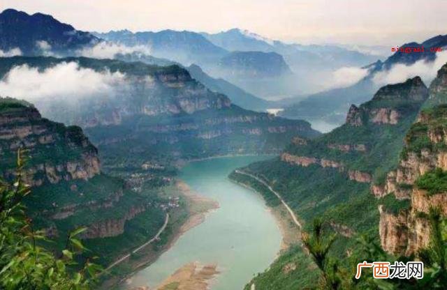 山东山西的山指的是什么山？