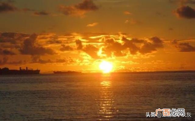 夕阳是什么意思,夕阳是什么？