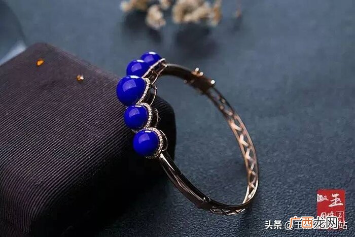 挑选什么颜色青金石品相好最贵 什么样的青金石品质好