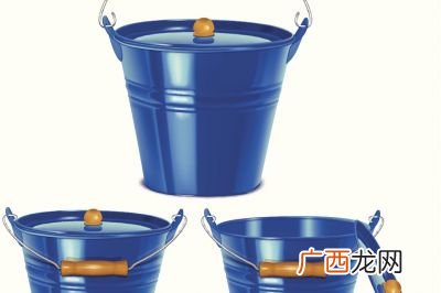 家用水桶一桶水多少斤,平时买的水，水桶是多大的？