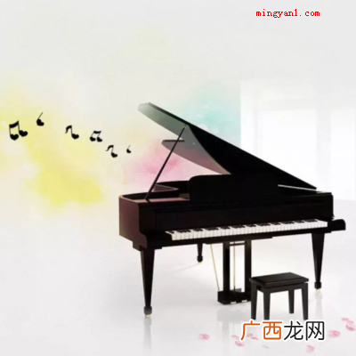 钢琴的黑白键宽度一样吗？
