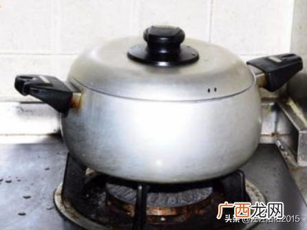 锅烧糊的黑垢怎么去除,锅烧焦了怎么清洗?