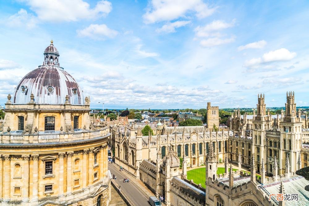英国留学压力会不会太大 英国留学读研一年30万够吗