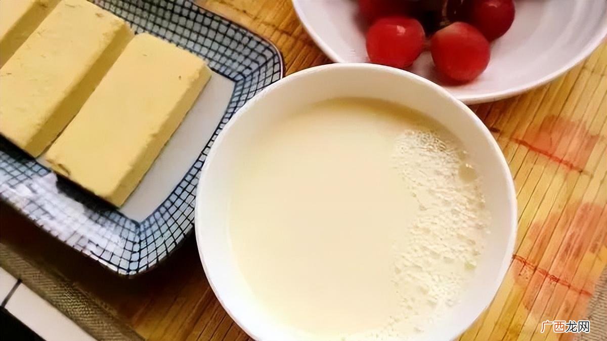 喝牛奶禁忌什么食物 牛奶和什么不能一起吃