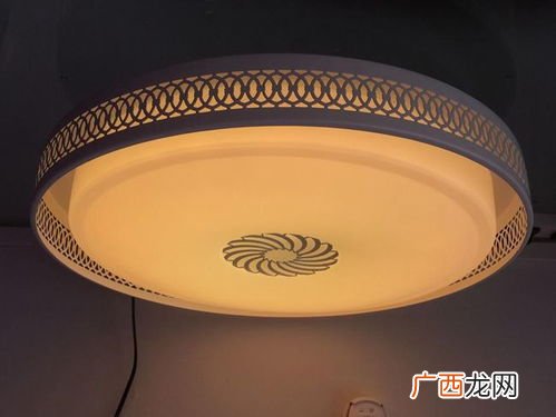 无极调光是什么意思,万级调光什么意思？