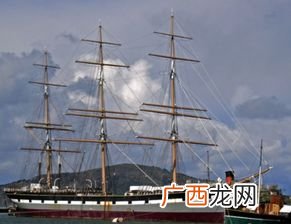 桅杆是什么意思,桅杆上的瞭望者的意思？