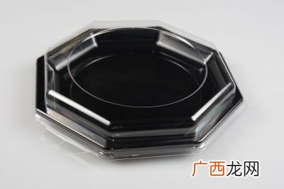 平常吃饭的碗能放烤箱吗,普通的瓷碗能不能放在烤箱里用？