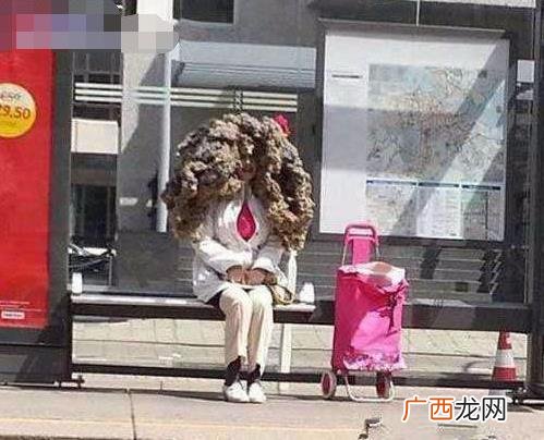 画面太美我不敢看是什么意思？那画面太美我不敢看斗图表情包