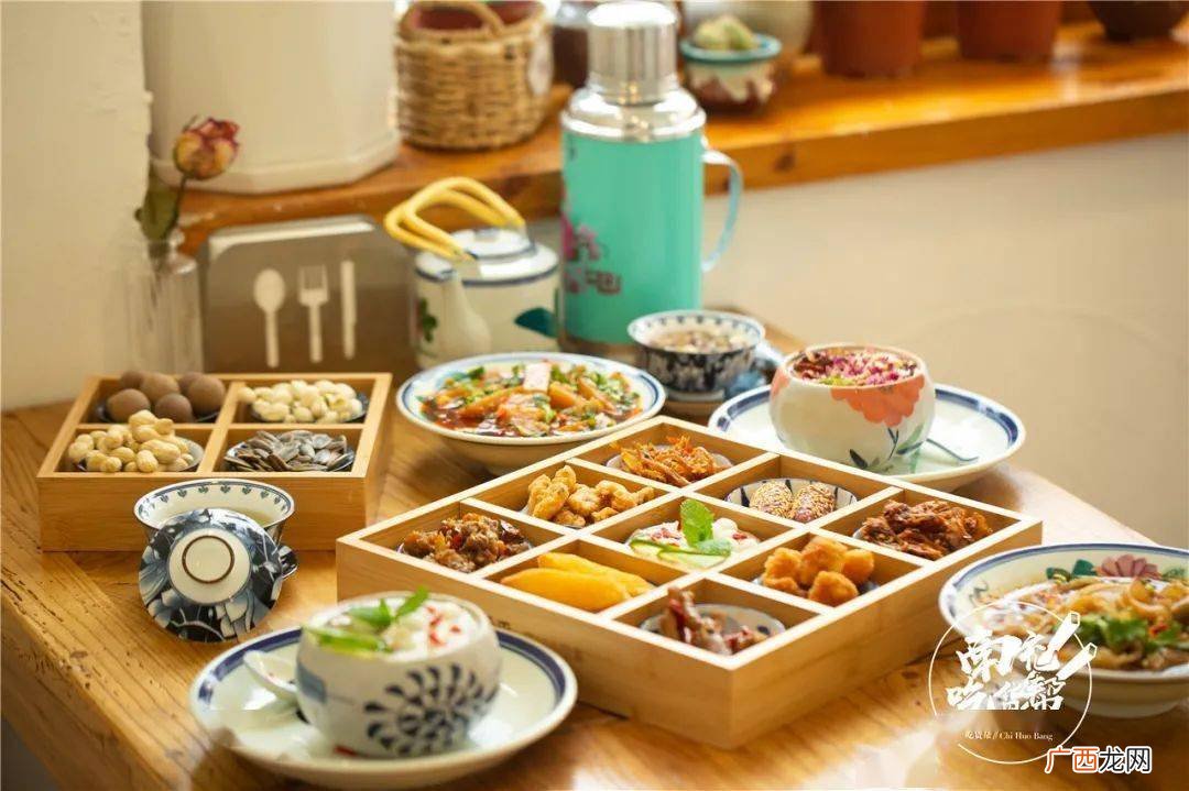 辣乎乎的食物有什么,甜津津酸溜溜辣乎乎香喷喷油腻腻软绵绵脆生生硬邦邦，这些的共同点是什么？