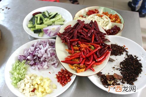 火锅底料怎么炒,炒火锅底料怎么炒才又辣又香？