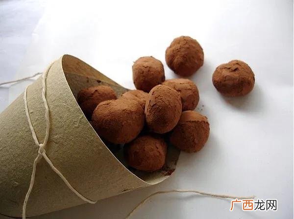 白松露是什么东西,松露与松茸是一个东西？