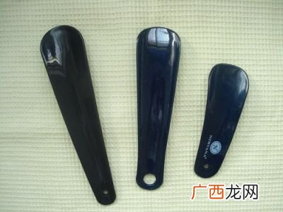 鞋拔子怎么用,鞋拔的日常用途有哪些？
