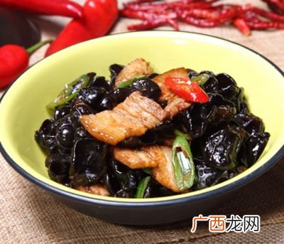 黑木耳怎么炒,木耳怎么炒不崩？