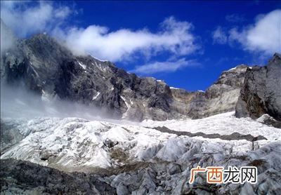 雪山在哪里,梅里雪山在哪里？