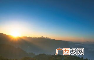 破晓是什么意思,黄昏破晓是什么意思？