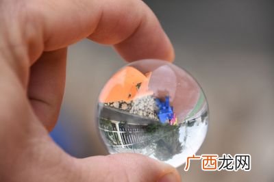 水晶滴胶如何快速凝固,滴胶消泡要多久？