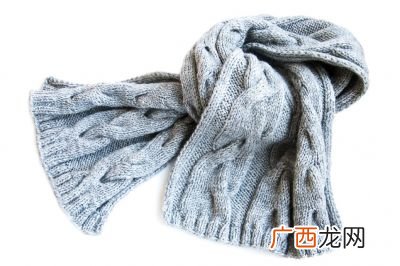 白日放歌须纵酒的下一句,闻官军收河南河北颈联是哪一句？