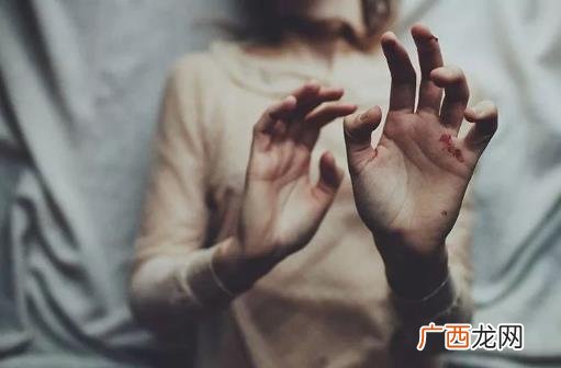 年度最佳50句经典反鸡汤的负能量段子 句句扎心 看完让你怀疑人生