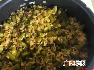 豆角饭用电饭锅怎么做