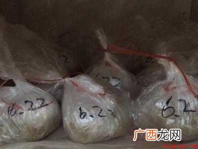 水泡盐蛋怎么做才翻沙出油