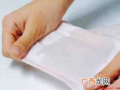 干了的红墨水怎么洗掉