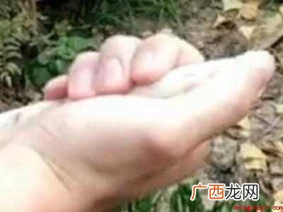 用管子吸水的巧妙方法