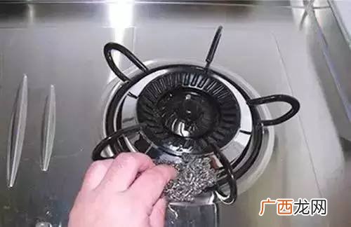 煤气灶不出气什么原因,气灶打不燃一般是什么原因？