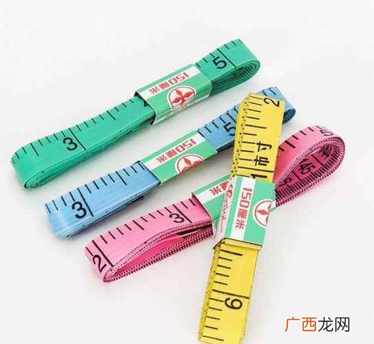女生正常腰围是多少 腰围超标究竟有多可怕 一尺九的腰围是多少厘米