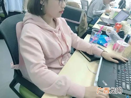 摆拍是什么意思,什么是摆拍？